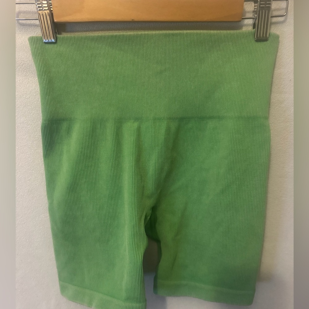 JoyLab Vibrant Green Activewear Bike Shorts